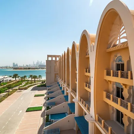 Globalstay At Palm Jumeirah Beachfront Paradise With Pool And Gym Dubai Esterno foto