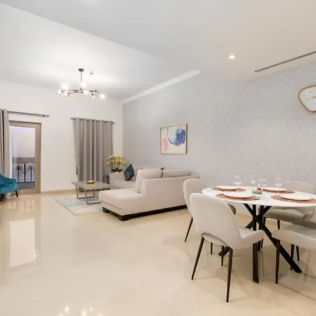 Globalstay At Palm Jumeirah Beachfront Paradise With Pool And Gym Dubai Esterno foto