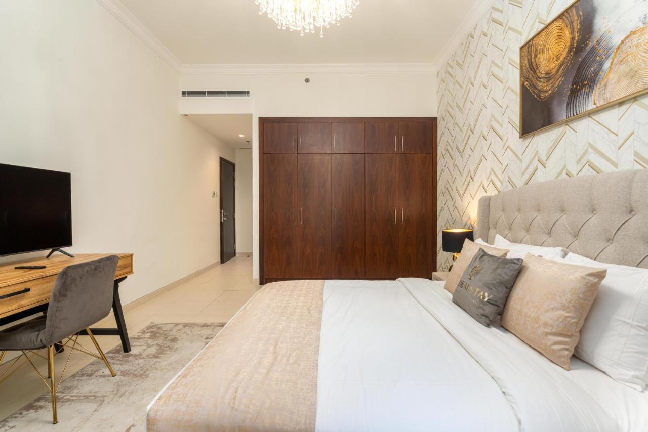 Globalstay At Palm Jumeirah Beachfront Paradise With Pool And Gym Апартаменти